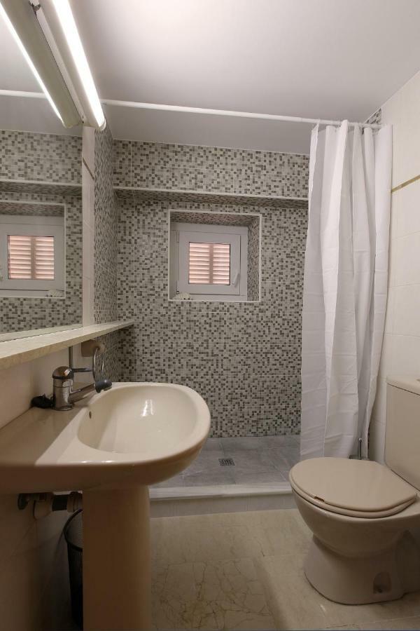 Apartament Magnifiques Vistes- Port De Rei L' Escala Exteriör bild